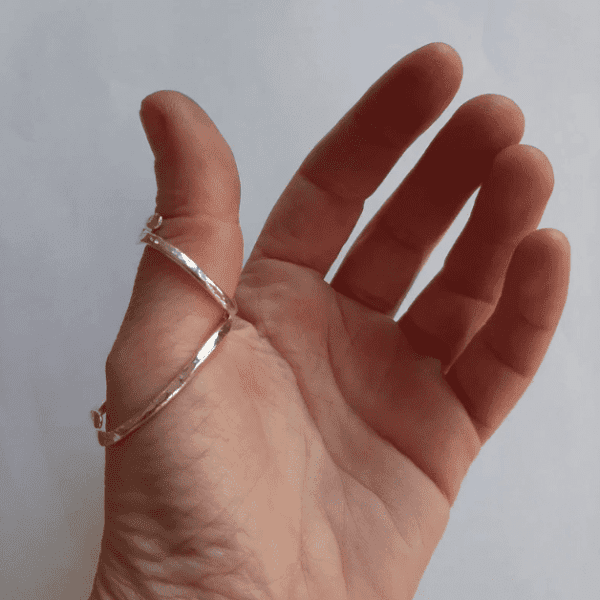 eds ehler danlos hypermobility thumb splint finger splint