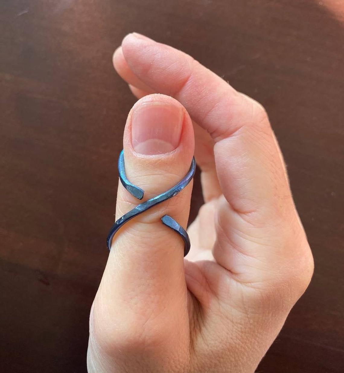 How to make ring splints ♡︎ Cheap DIY alternative for silver ring spli... |  TikTok